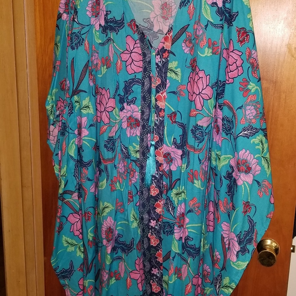 Beautiful flowy dress